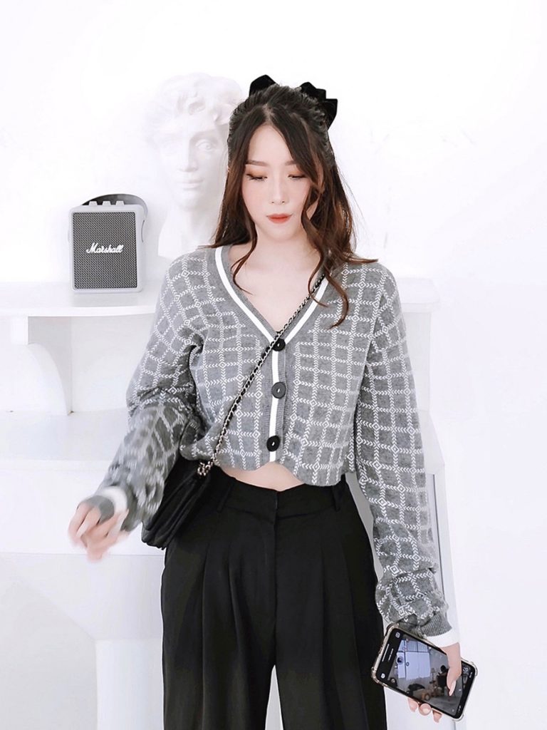 Áo len carrdigan lửng caro cài khuy